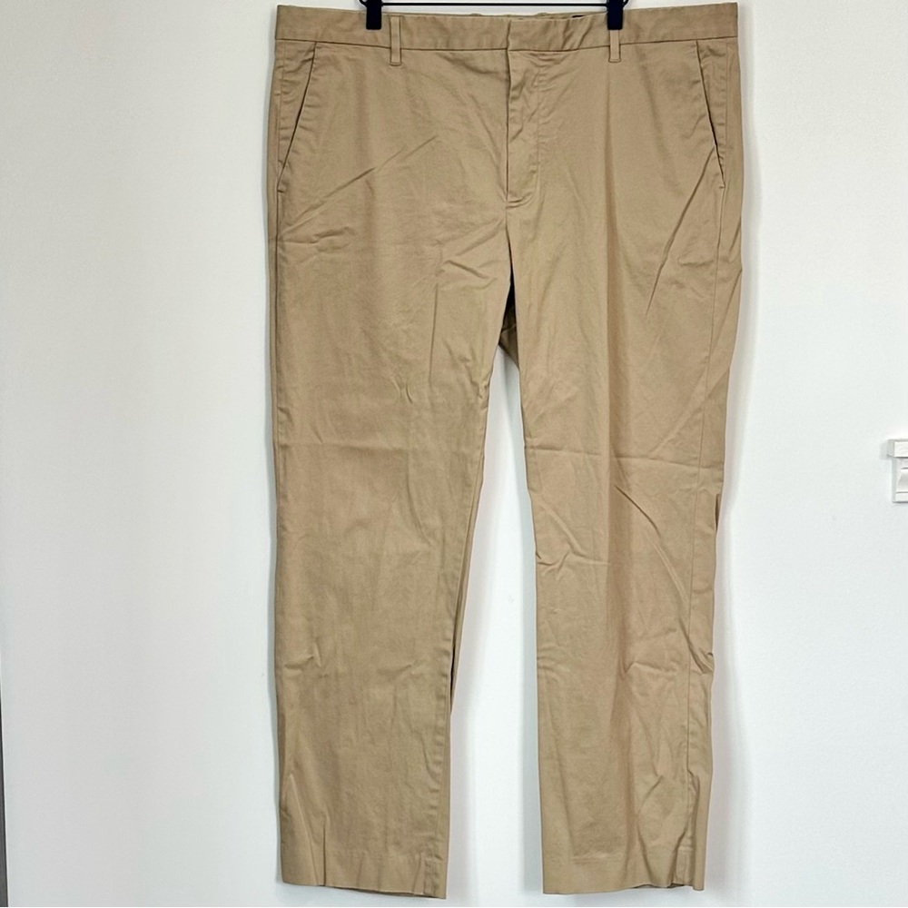 Fairlane Classic Tan Khaki Straight Leg Chinos for Men - Size: 42 x 32